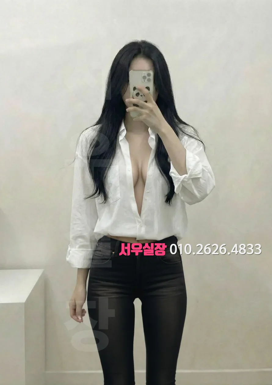 상무지구 다국적노래클럽 프리미엄 라인업 23번 프로필